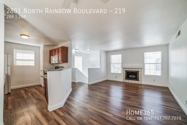 Building Photo - Beautiful 2 bed 2 bath Unit with Pool Access!