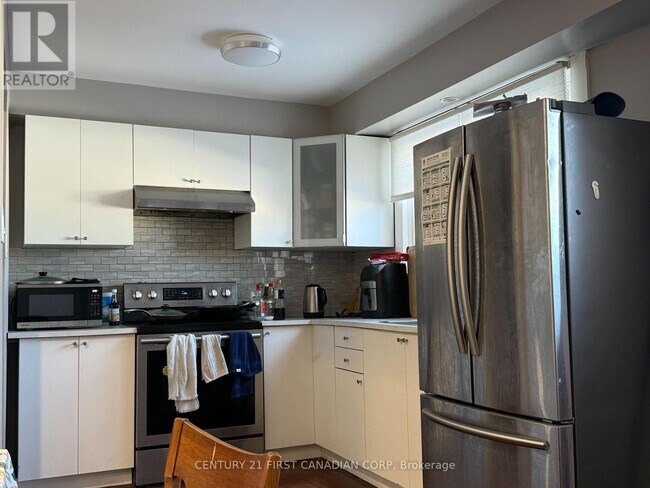 Photo du bâtiment - 1460 Limberlost Rd