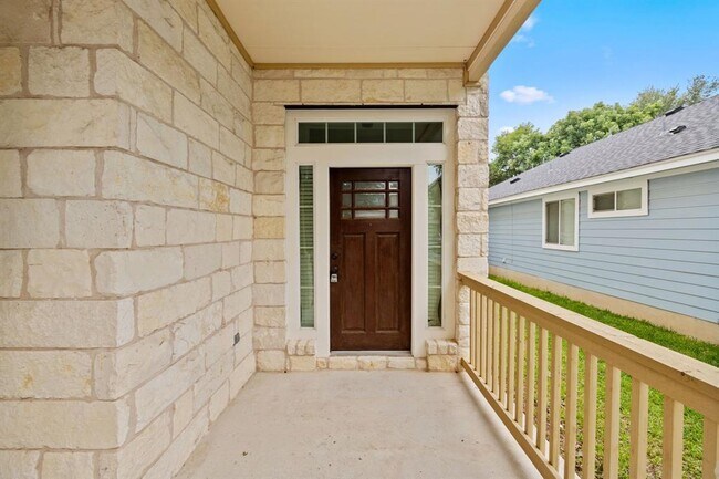 Foto del edificio - 1708 Rockland Dr