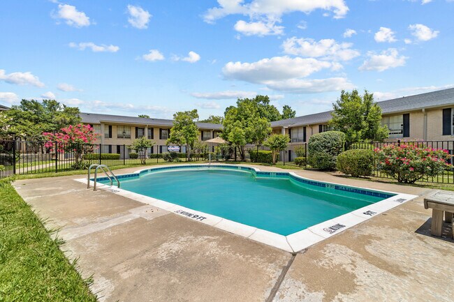 Foto del edificio - Concord Village