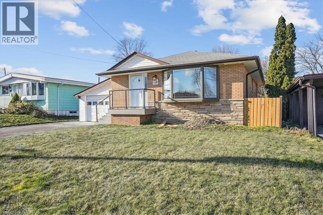 Building Photo - 118 Deschene Ave