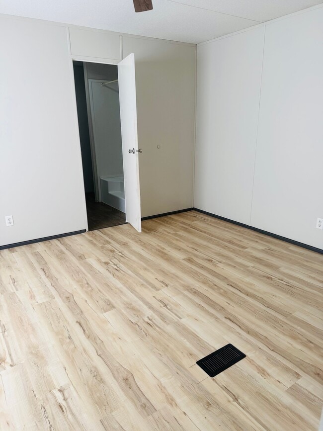 Building Photo - 2101 Ladnier Rd
