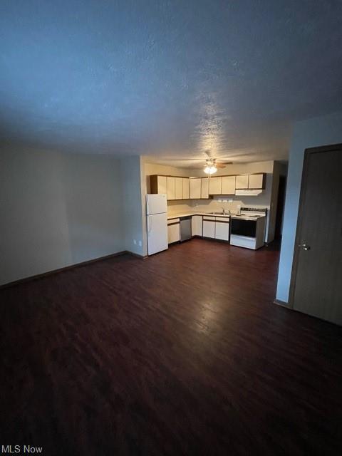 Building Photo - 1819 Gracewoods Dr