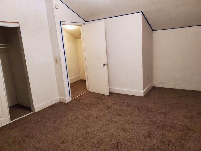 Amplia habitación 2 - 1710 Liberty St