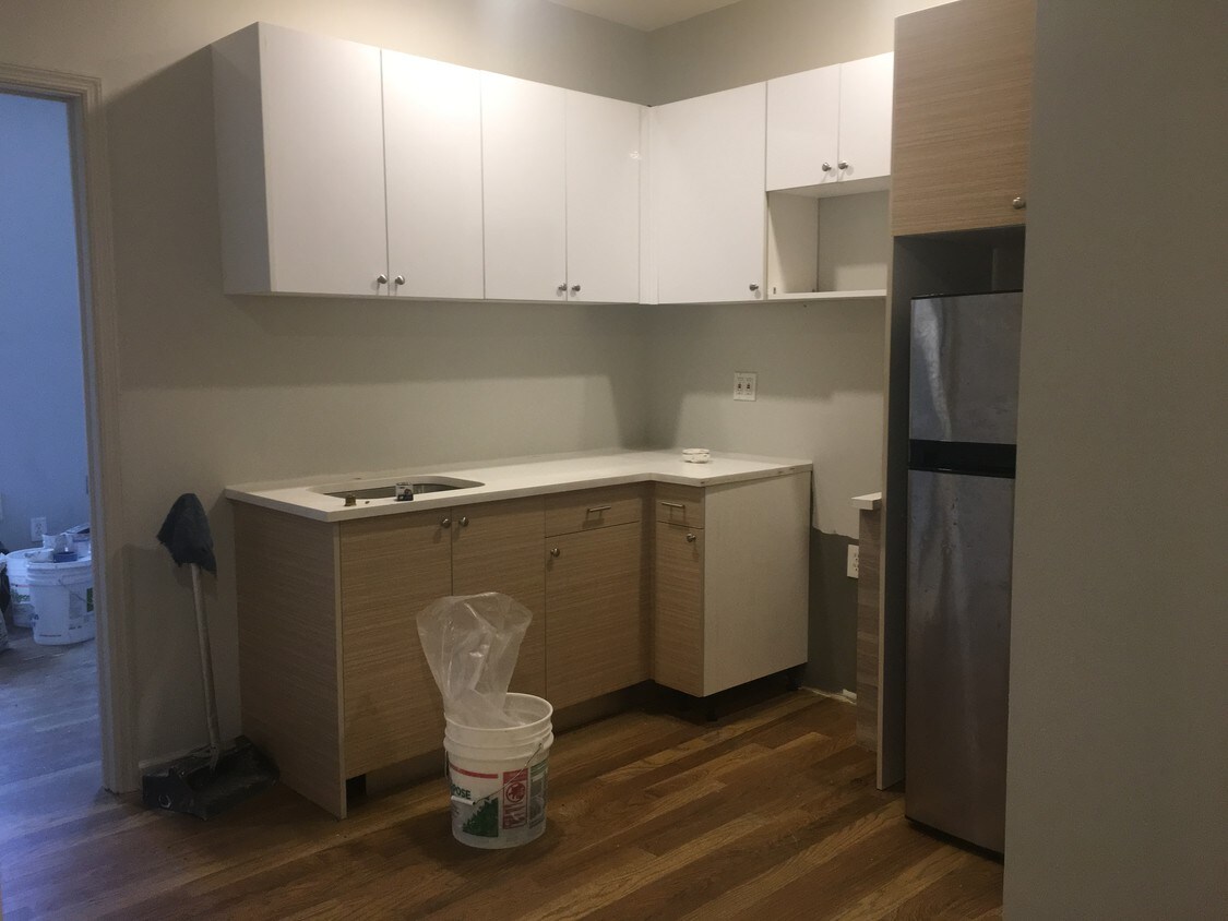 Primary Photo - 155 W 176th St