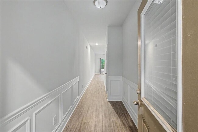 Building Photo - 1360 Sugar Glen Ct