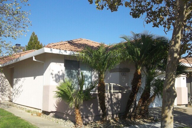 Foto del edificio - Solar electric home in the Laguna area of Elk Grove