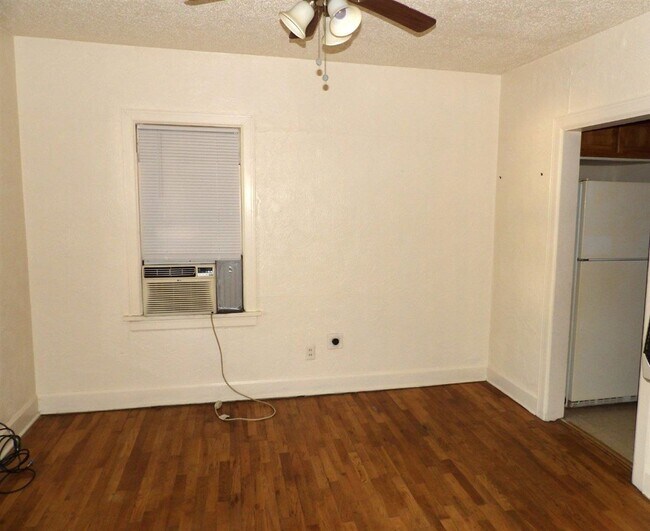Foto del edificio - 407 NW 6th St