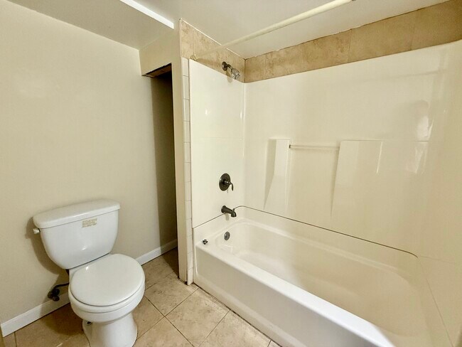 Foto del edificio - 8 Brandley Rd