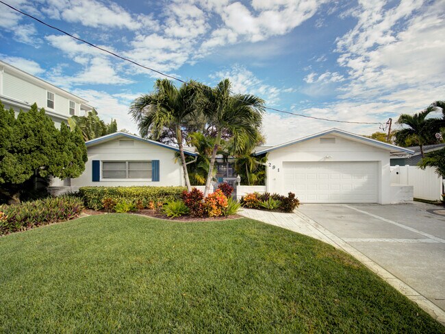 Building Photo - 291 N Tessier Dr