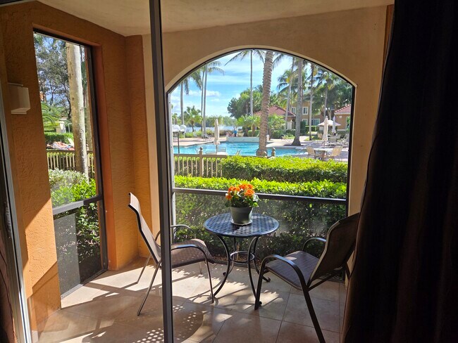 Foto del edificio - 1235 Reserve Way