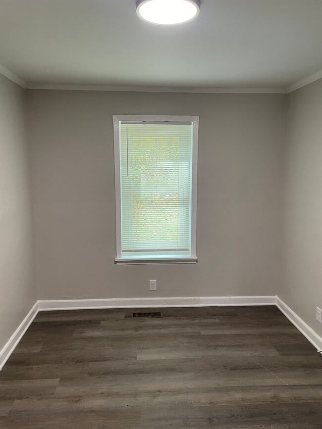 Foto del edificio - 1664 NE 22nd St