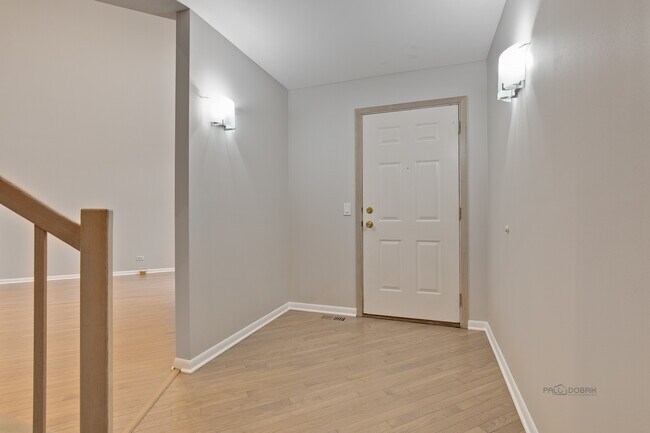 Building Photo - 279 Brunswick Dr