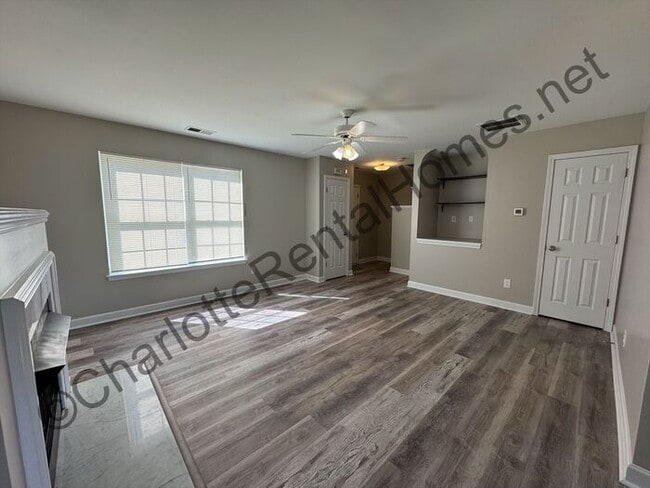 Foto del edificio - Nice 3 bedroom 2.5 bath home in Charlotte!