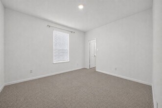 Building Photo - 6330 Ontario Dr