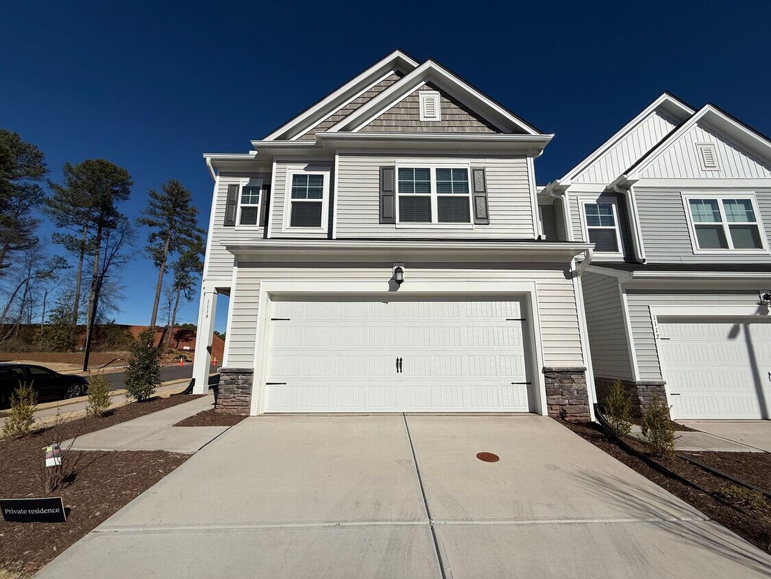 Stunning New Construction 3BD, 2.5BA End Unit Morrisville Townhome with Premier HOA Amenities in ... - Stunning New Construction 3BD, 2.5BA End Unit Morrisville Townhome with Premier HOA Amenities in ...