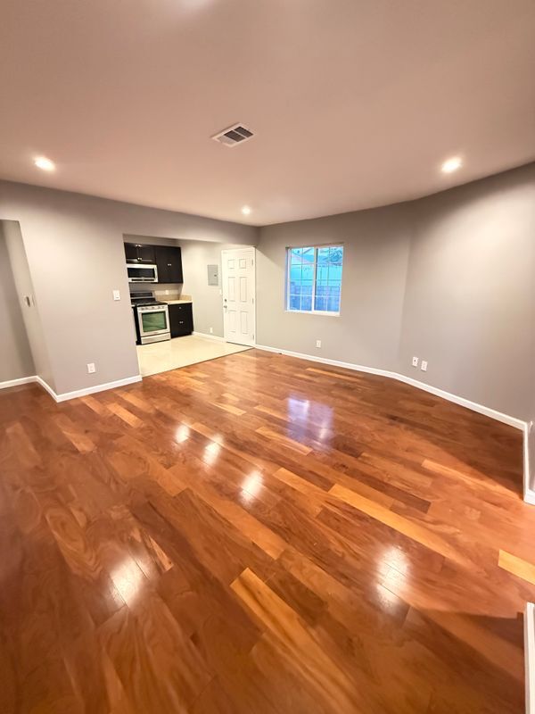 Foto principal - 5010 3rd Ave
