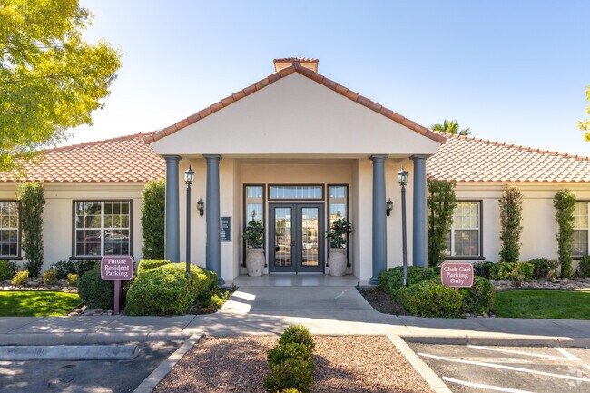 Building Photo - Lifestyles at Pellicano