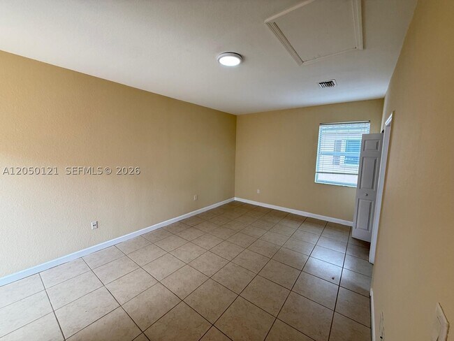 Foto del edificio - 17021 SW 96th St