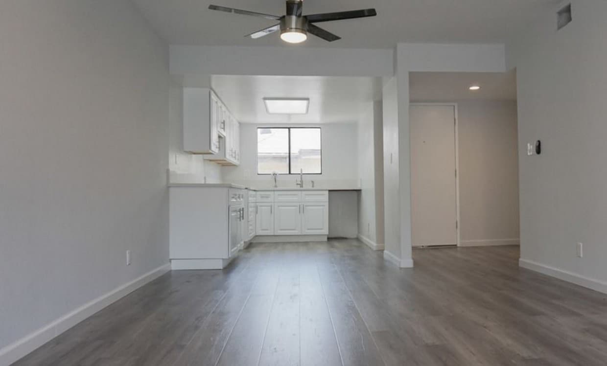 Foto principal - 620 W Hyde Park Blvd