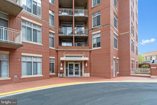 Foto del edificio - 4480 Market Commons Dr