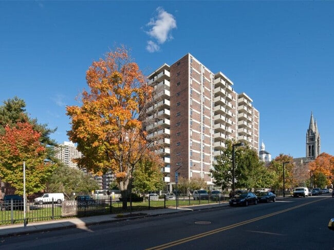 Foto del edificio - 1575 Tremont St