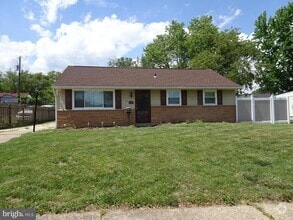 Building Photo - 147 Cross Ave