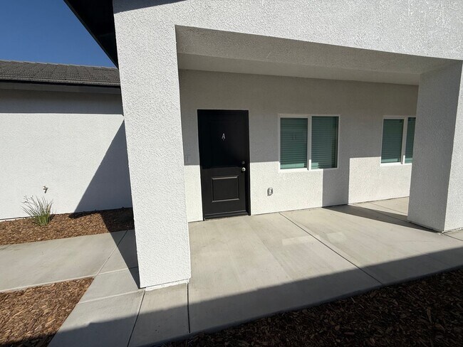 Foto del edificio - 9007 Canyon St