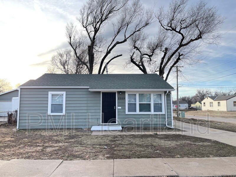 2359 N Estelle St, Wichita, KS 67219 House for Rent in Wichita, KS