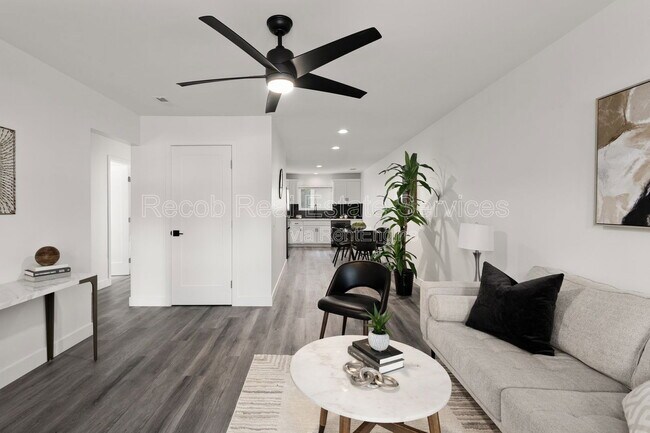 Foto del edificio - 1710 Hanford Dr