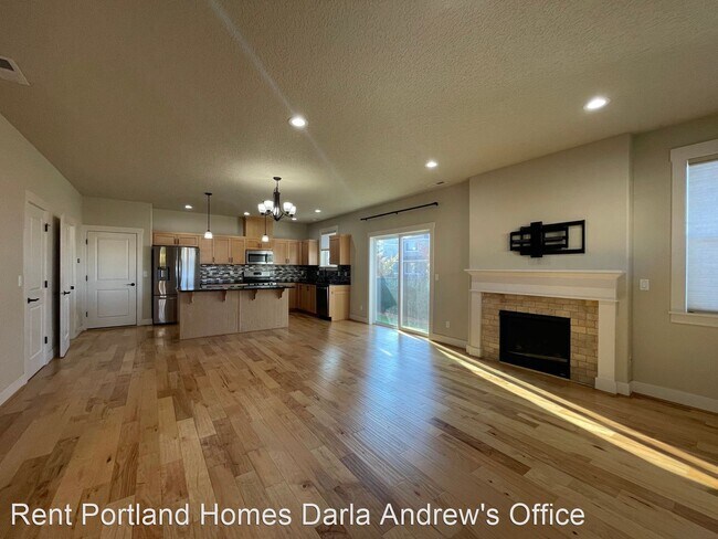 Foto del edificio - 4 br, 2.5 bath House - 14998 NW Shackelfor...