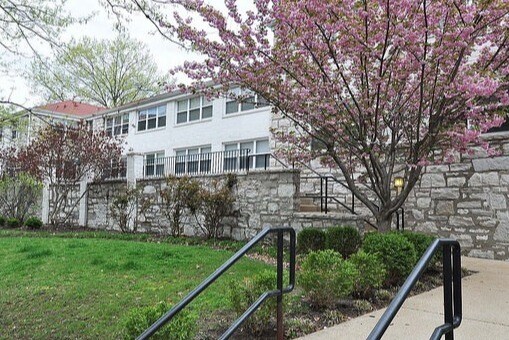 Building Photo - 7571 Buckingham Dr