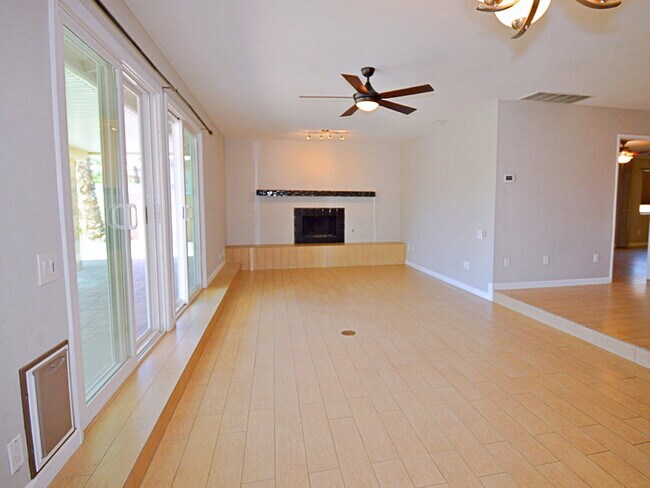 Foto del edificio - Cozy 3 bed 2 bath Cathedral City home