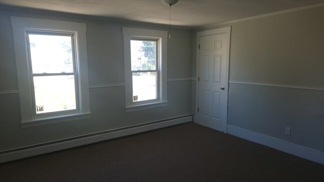 Building Photo - 308 Broadway