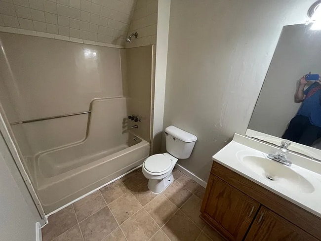 Foto del edificio - 3587 Midway Rd