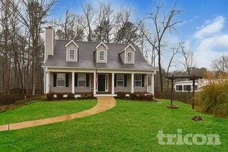 Building Photo - 104 Legend Creek Hollow