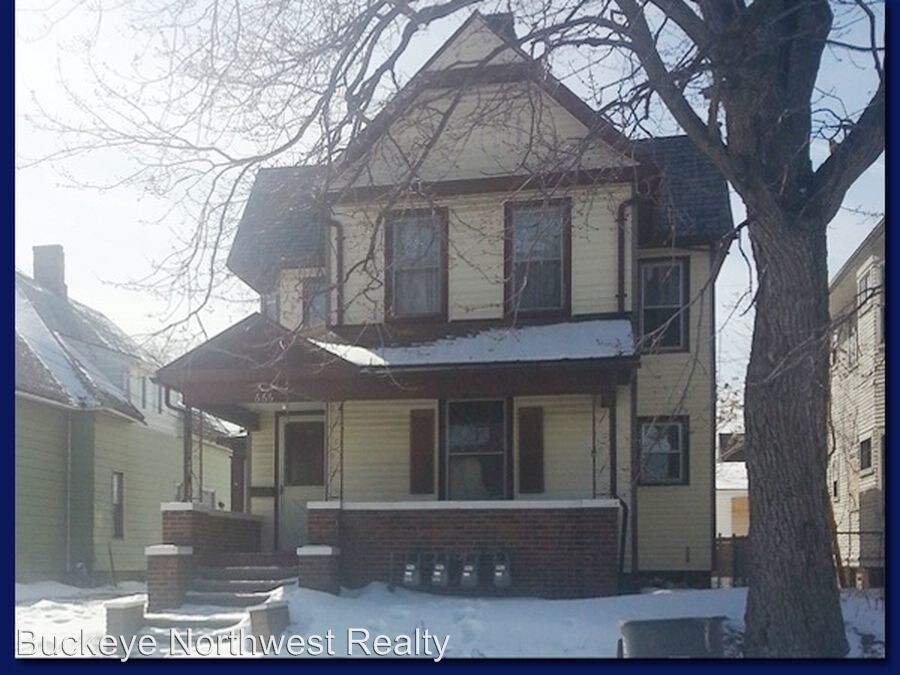 666 Oswald St, Toledo, OH 43605 Apartment for Rent in Toledo, OH