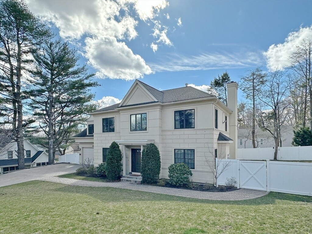 Primary Photo - 9 Vine St
