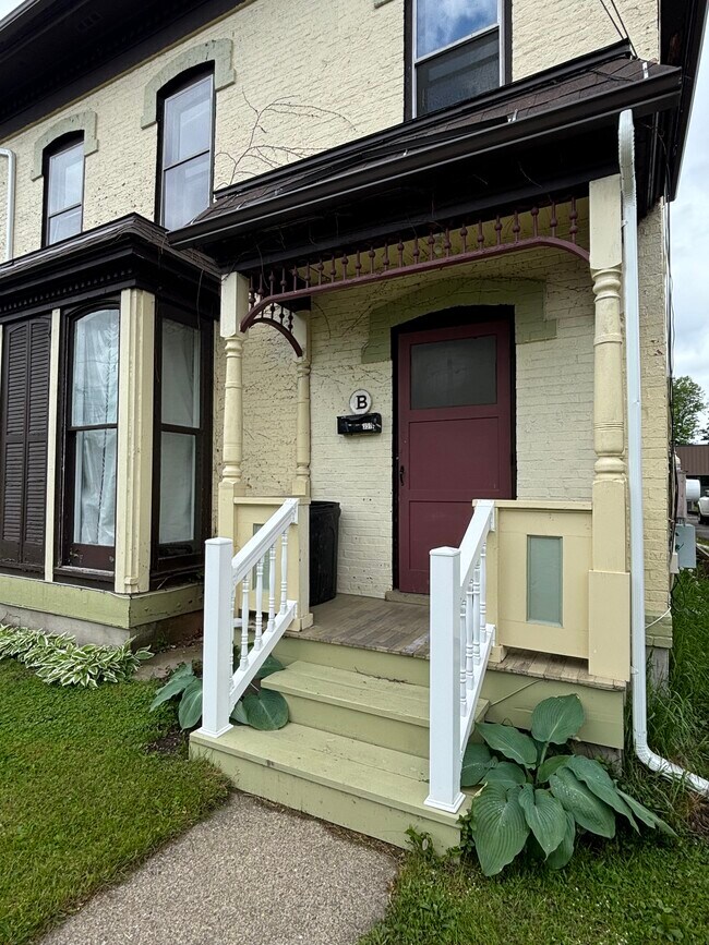 Foto del edificio - 357 College Ave