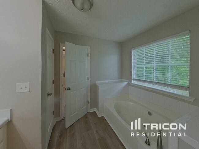 Foto del edificio - 5544 Frontier Ct