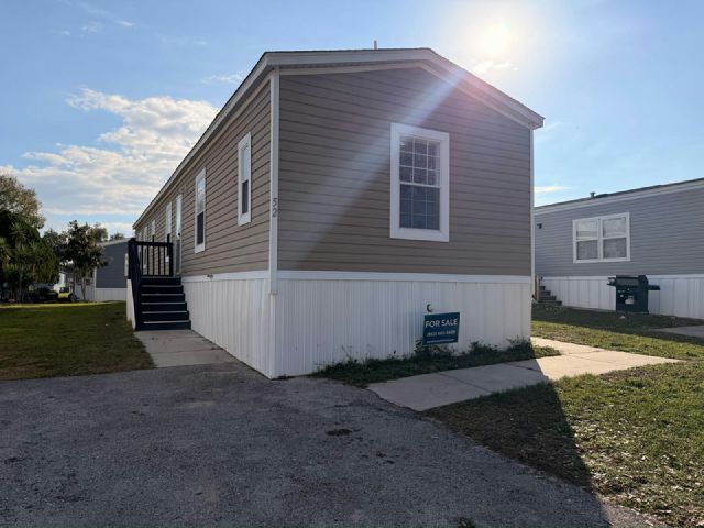 Building Photo - 1234 Reynolds Rd