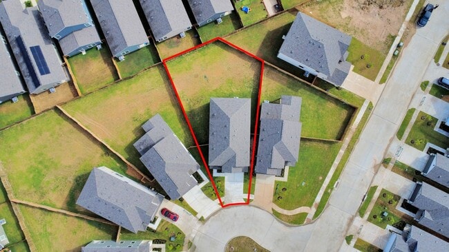 Foto del edificio - 8006 Cypress Poplar Ct