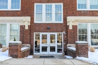 Building Photo - 25 E Spaulding St