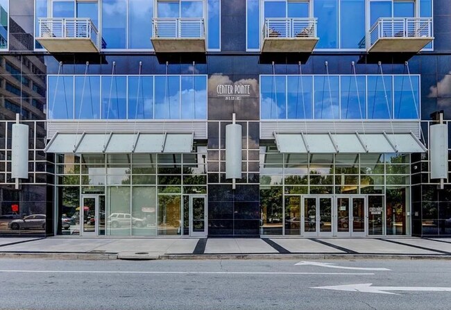 Foto del edificio - Downtown Greensboro High-Rise Luxury 1 bed...