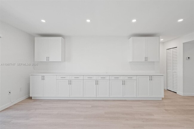 Foto del edificio - 7765 SW 86th St