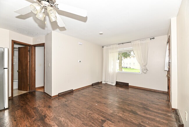 Living Room - 3375 S 98th St