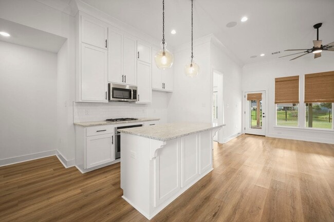 Foto del edificio - Beautiful 4-Bedroom Home in Parks at Water Oaks – Gonzales, LA