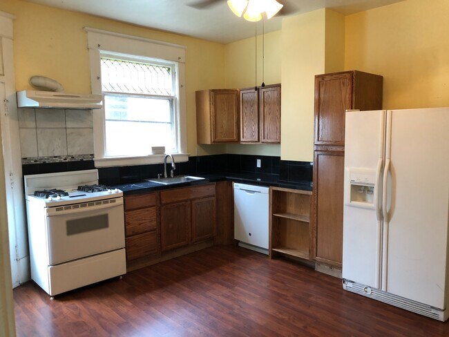 Foto del edificio - 813 Winona Ave SW