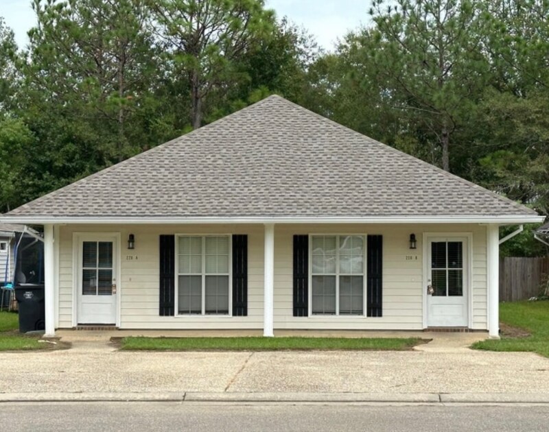 220 Hawthorne Dr Unit A, Hattiesburg, MS 39402 Room for Rent in
