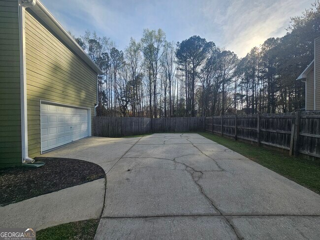 Building Photo - 24 Springfield Dr